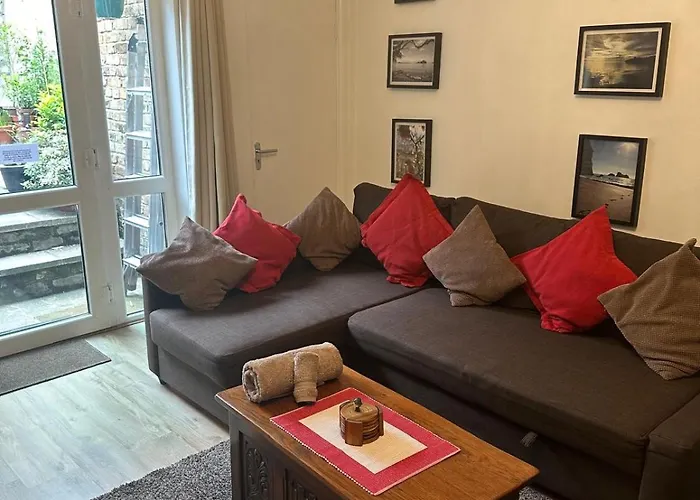 Spacious Private Studio