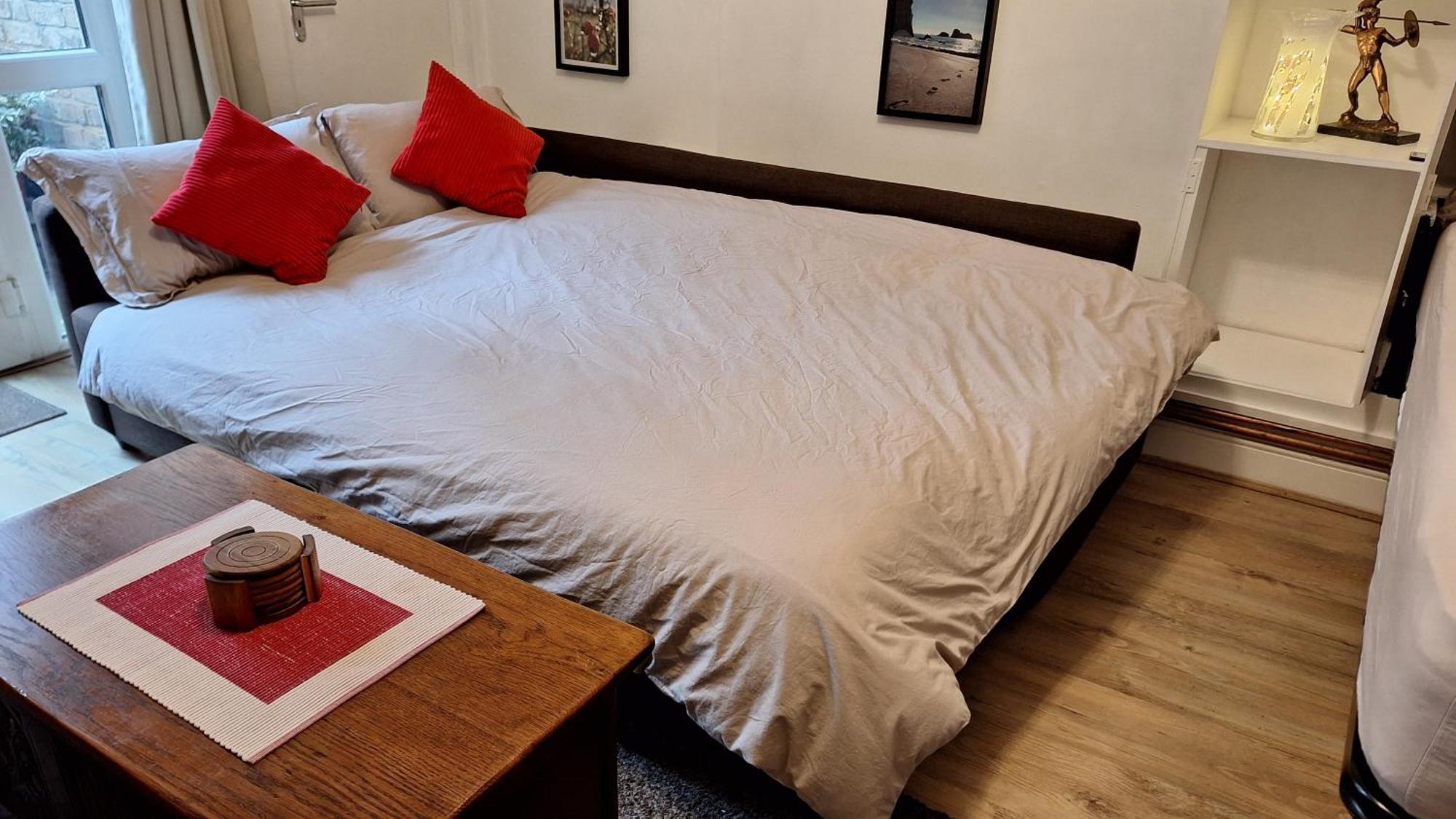 Spacious Private *